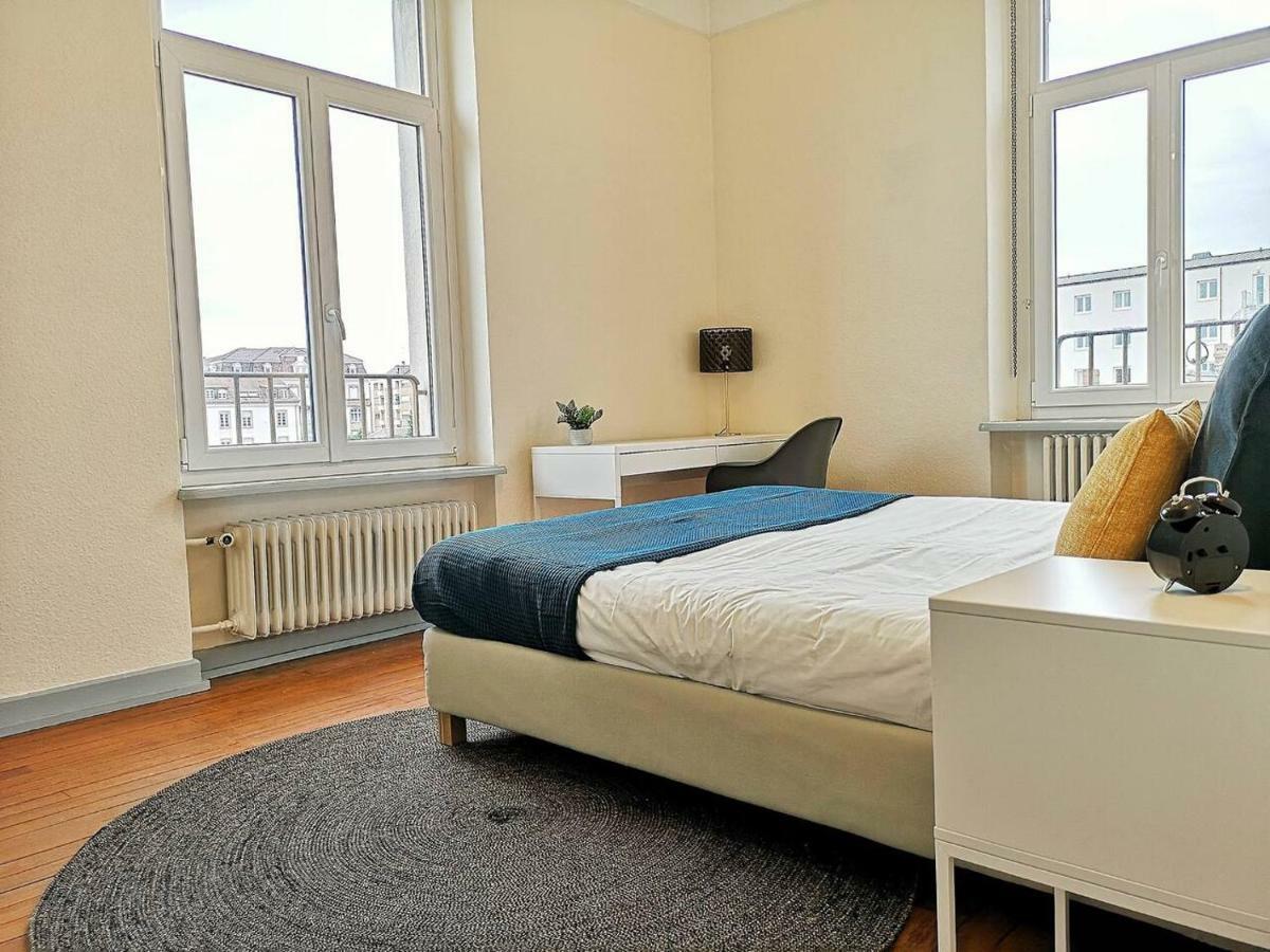 Le XI - Suite Colmar Gare - Parking Bagian luar foto