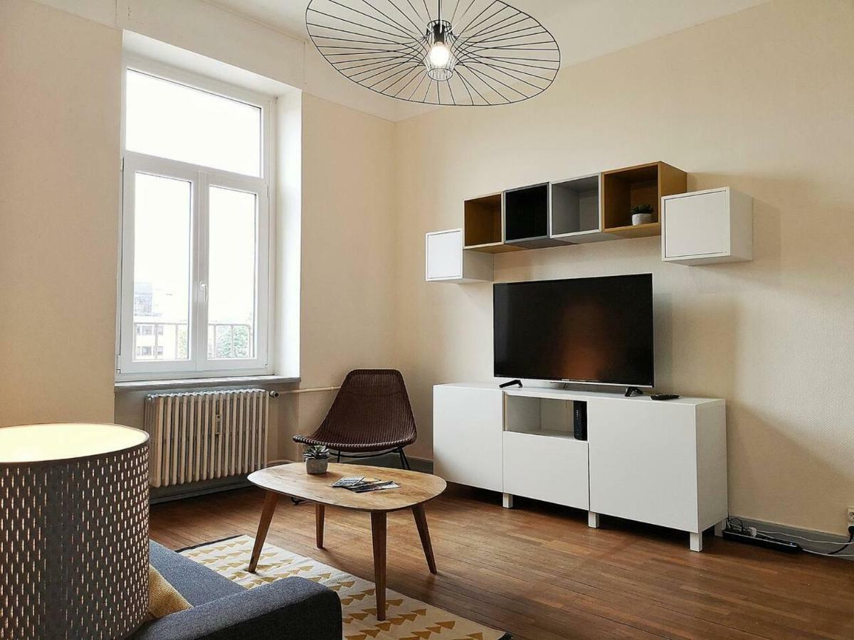 Le XI - Suite Colmar Gare - Parking Bagian luar foto